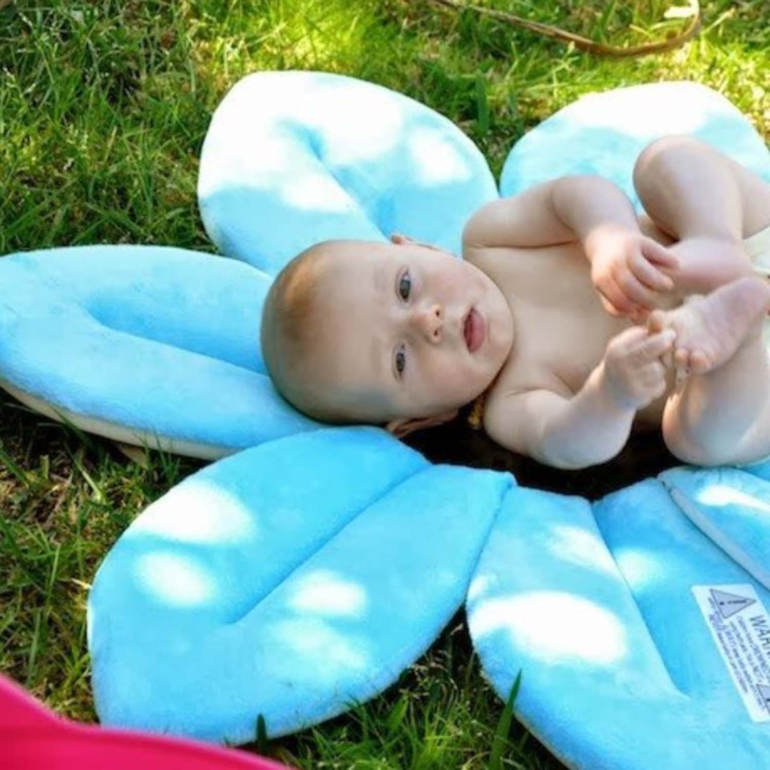 FocusBaby® Plush Bath Cushion with Flower Petal Design - Image 6