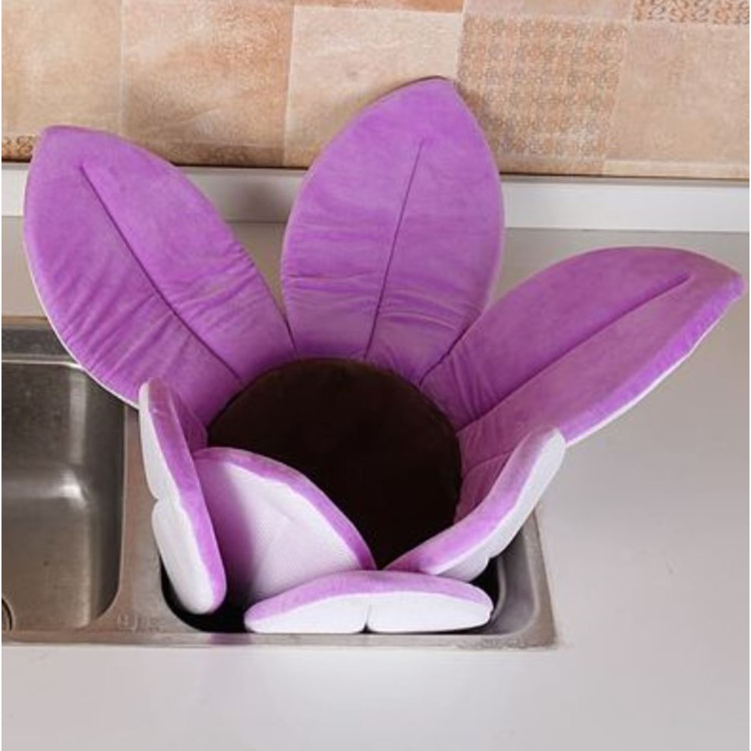FocusBaby® Plush Bath Cushion with Flower Petal Design - Image 10