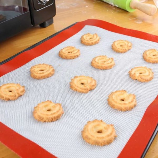 MyKitchen® Silicone Macaron Baking Mat - Image 3