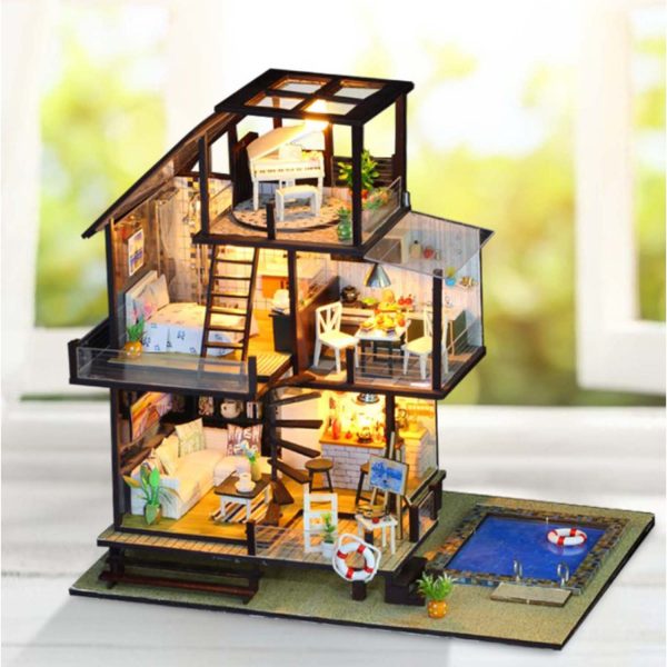 FocusToys® Miniature DIY Dollhouse Kit: Seattle Holiday - Image 5