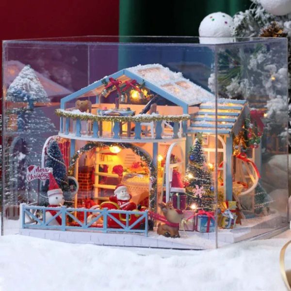 FocusToys® Miniature Dollhouse Kit: Enchanted Holiday - Image 9