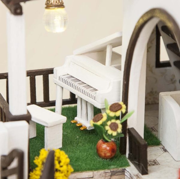 FocusToys® Miniature DIY Doll House Kit: My Dream Castle - Image 4